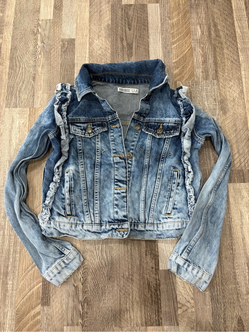 Zara Light Blue Ruffled Shoulder Denim Jacket Small - Picture 2 of 4